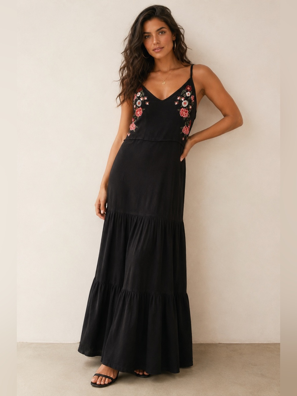 Black Embroidered Floral Maxi Dress Spaghetti Strap Boho Tiered Women’s Size L